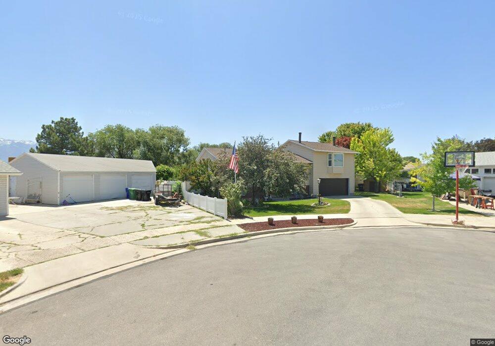 7645 S 2350 W, West Jordan, UT 84084 - photo 1