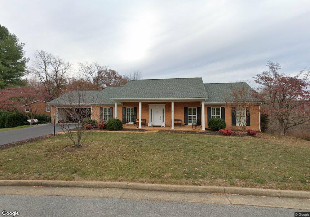 610 Woodmont Dr, Staunton, VA 24401 - photo 1