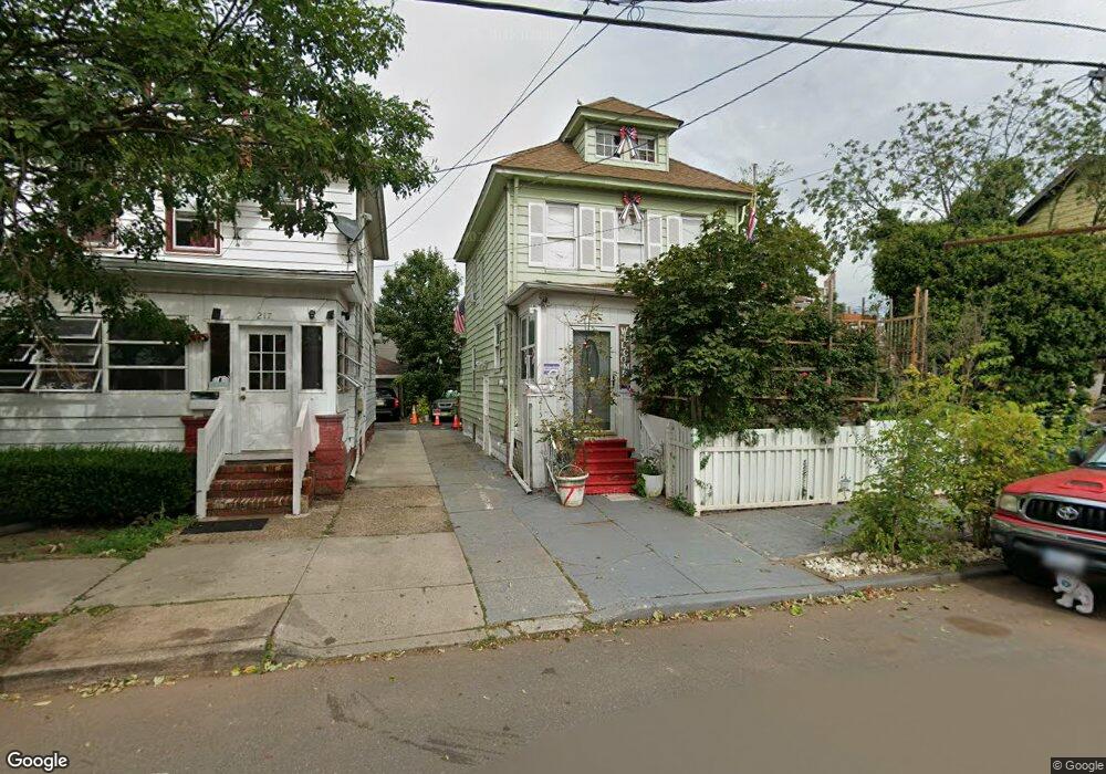 215 Powers St, New Brunswick, NJ 08901 - photo 1