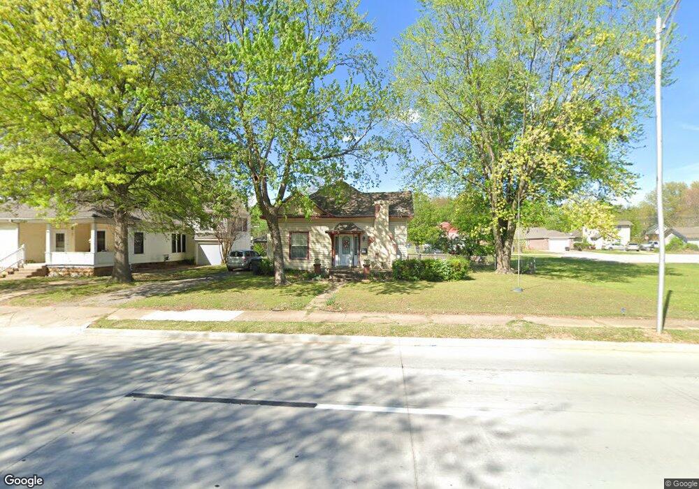 320 E Patti Page Blvd, Claremore, OK 74017 - photo 1