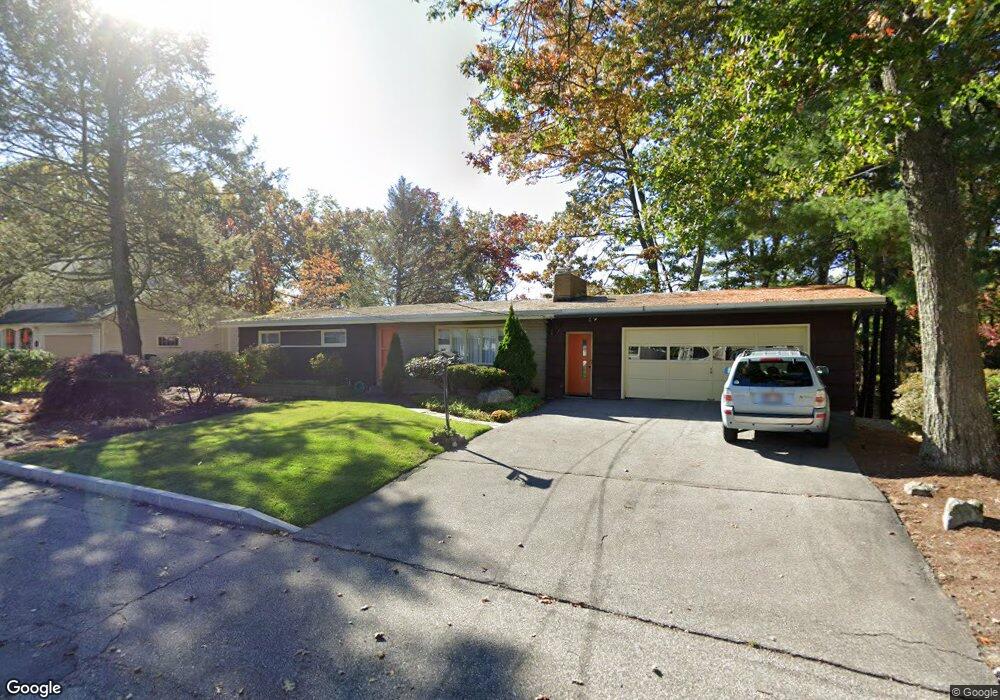 134 Mayflower Dr, Manchester, NH 03104 - photo 1