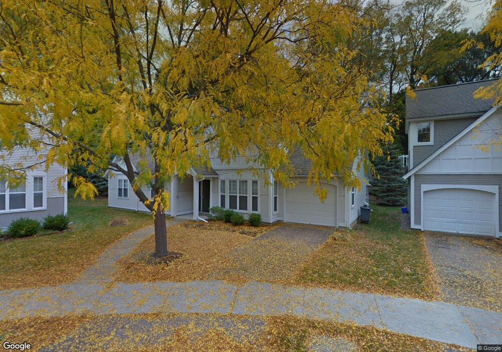 32 High Grove Ct unit 8, Burlington, VT 05401 - photo 1