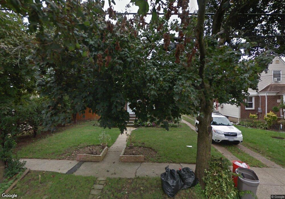 461 Jefferson Place, Mineola, NY 11501 - photo 1