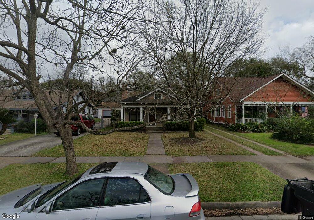 1426 Arlington St, Houston, TX 77008 - photo 1