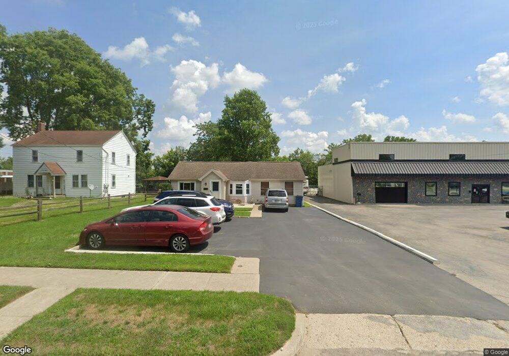 1634 Wayne St, Auburn, IN 46706 - photo 1