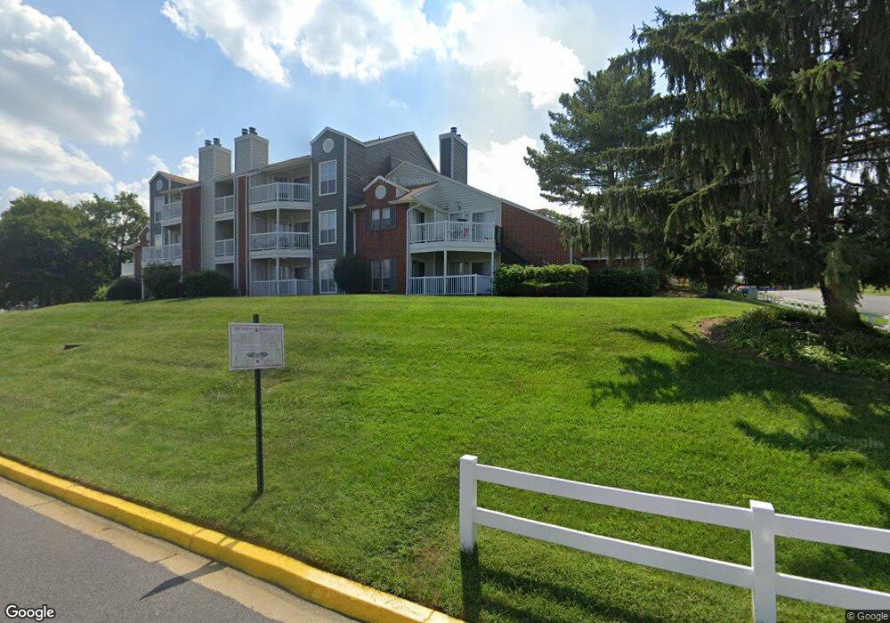 3400 Hampton Hollow Dr, Silver Spring, MD 20904 - photo 1