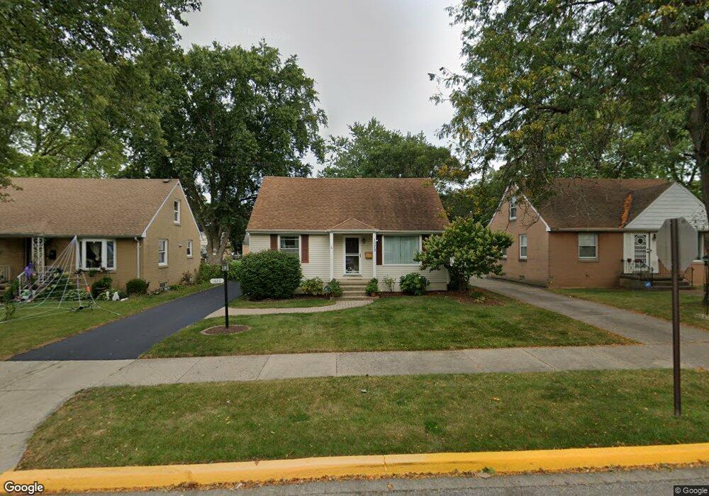 1073 Leith Ave, Waukegan, IL 60085 - photo 1