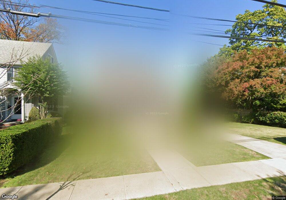 319 Beverly Rd, Little Neck, NY 11363 - photo 1