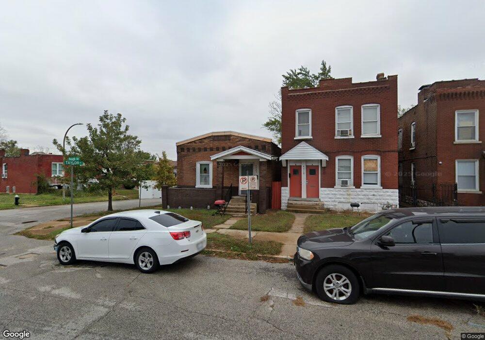 4523 Margaretta Ave, Saint Louis, MO 63115 - photo 1