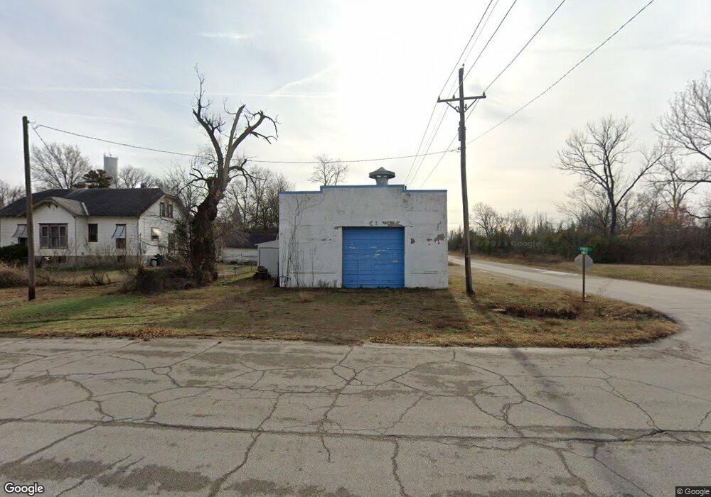 1912 Gabriel Ave, Parsons, KS 67357 - photo 1