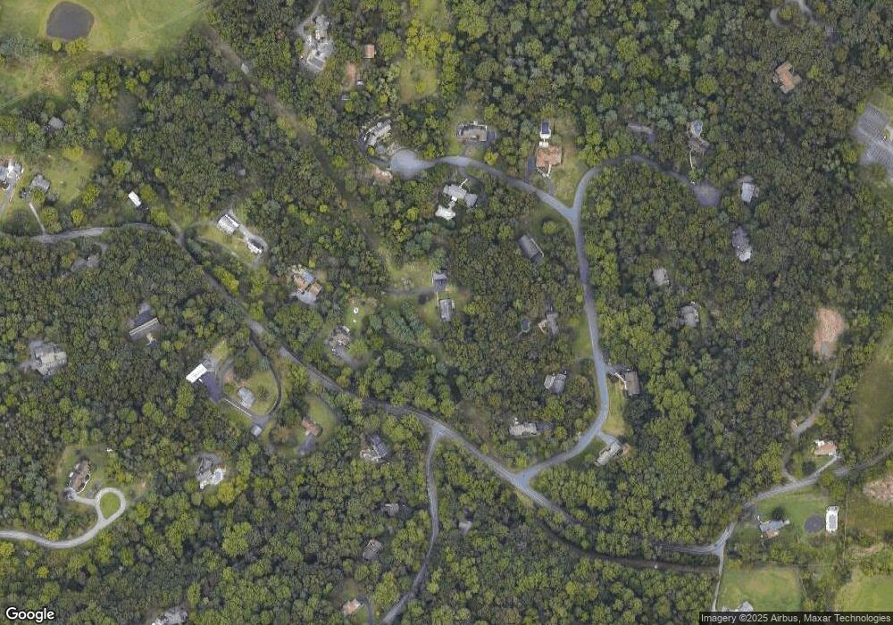 347 Pheasant Rd, Reading, PA 19607 - photo 1