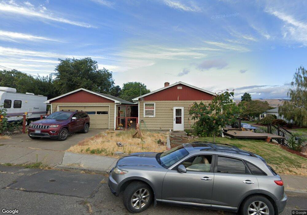 716 E 18th St, the Dalles, OR 97058 - photo 1