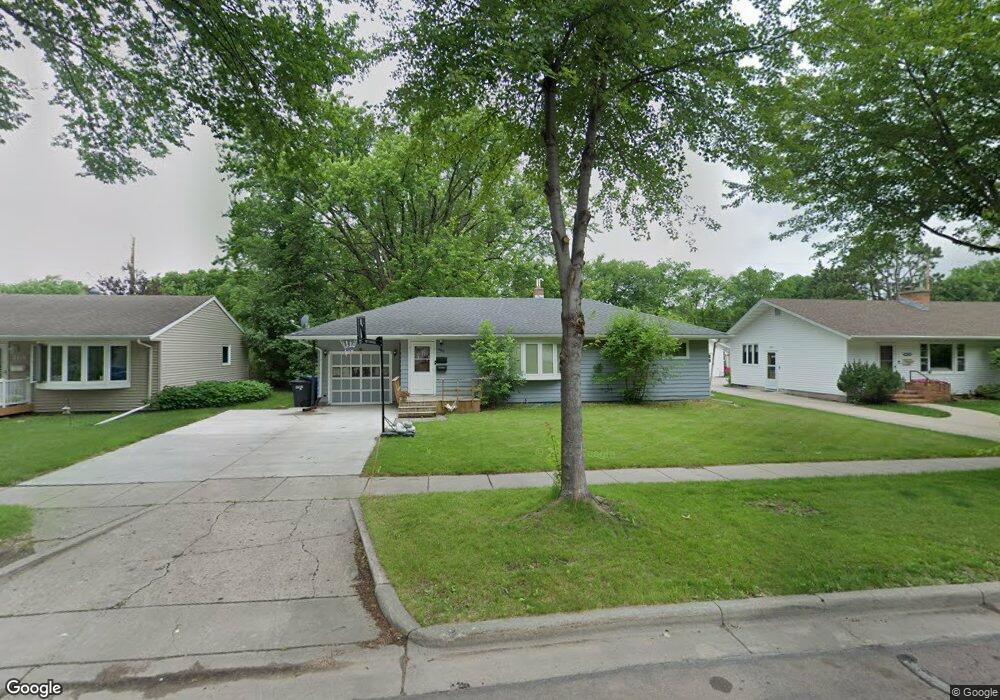 2302 9 1 2 St N, Fargo, ND 58102 - photo 1
