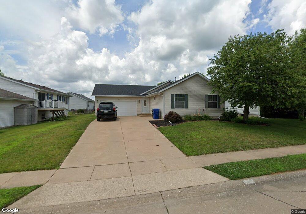 1010 N Stark St, Davenport, IA 52804 - photo 1