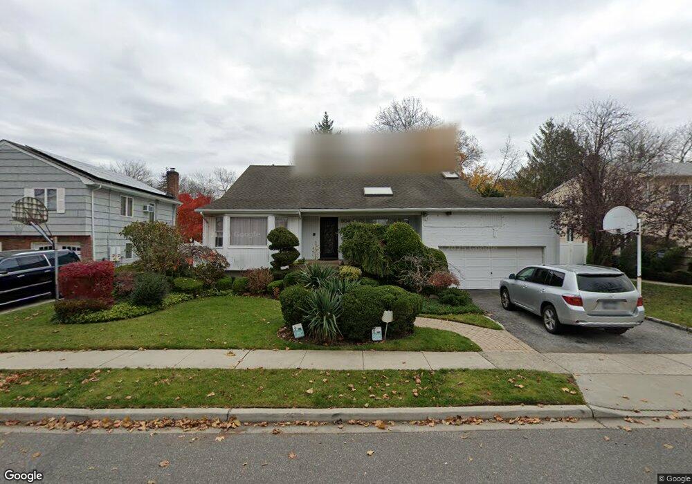 804 Longview Ave, Valley Stream, NY 11581 - photo 1