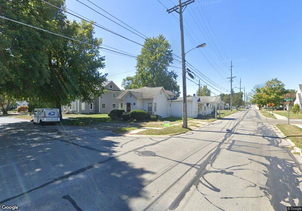 749 N Jackson St, Auburn, IN 46706 - photo 1