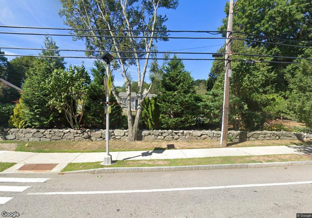 489 Sagamore Ave, Portsmouth, NH 03801 - photo 1