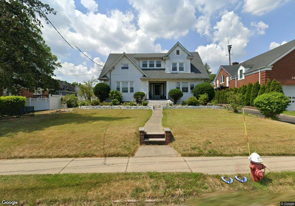 683 Kinderkamack Rd, River Edge, NJ 07661 - photo 1