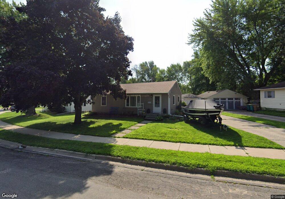 614 Edgewood Ave, Albert Lea, MN 56007 - photo 1