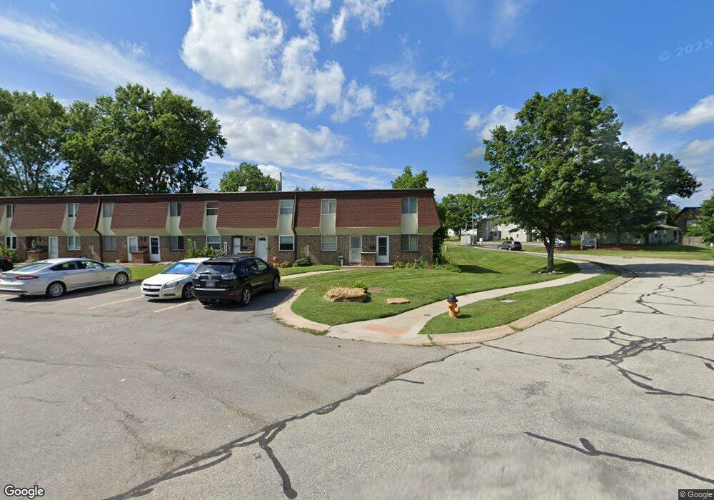 9902 W 52nd St, Shawnee, KS 66203 - photo 1