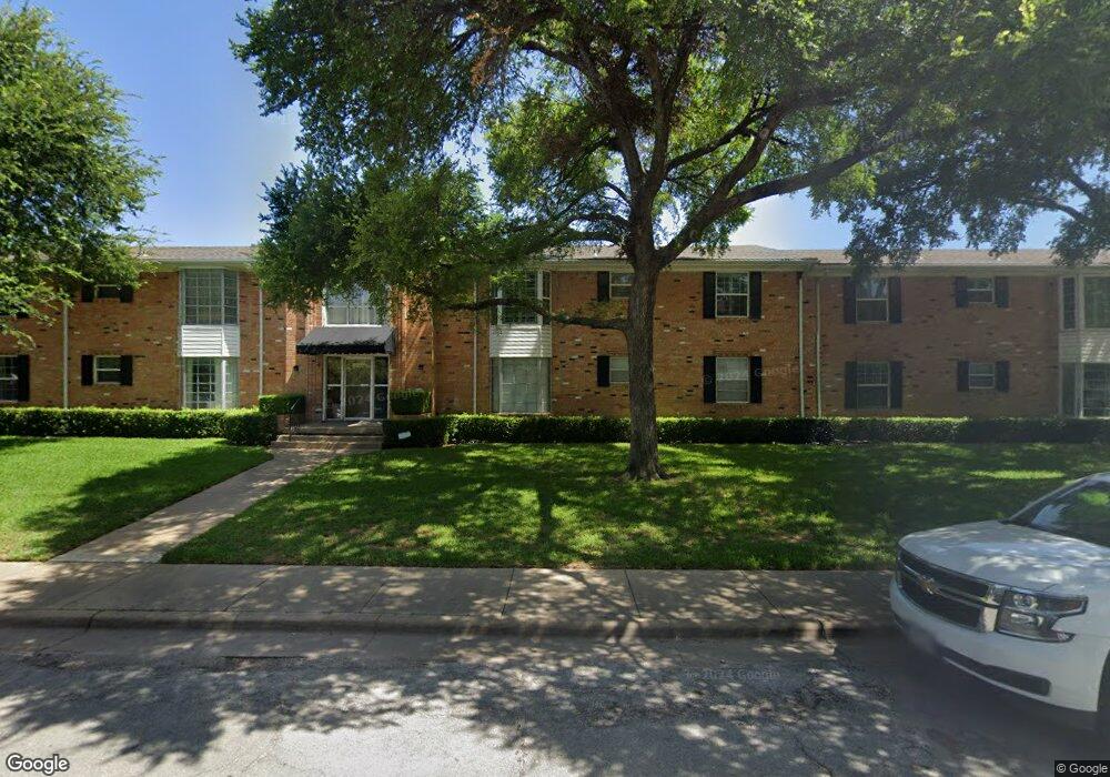 6023 Sandhurst Ln unit D, Dallas, TX 75206 - photo 1
