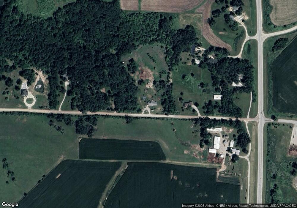 2326 S 32nd Ave W, Newton, IA 50208 - photo 1