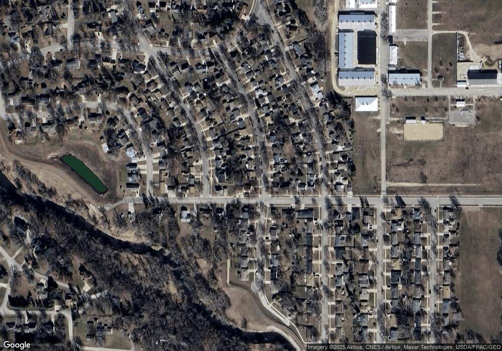 812 18th St SW, Austin, MN 55912 - photo 1