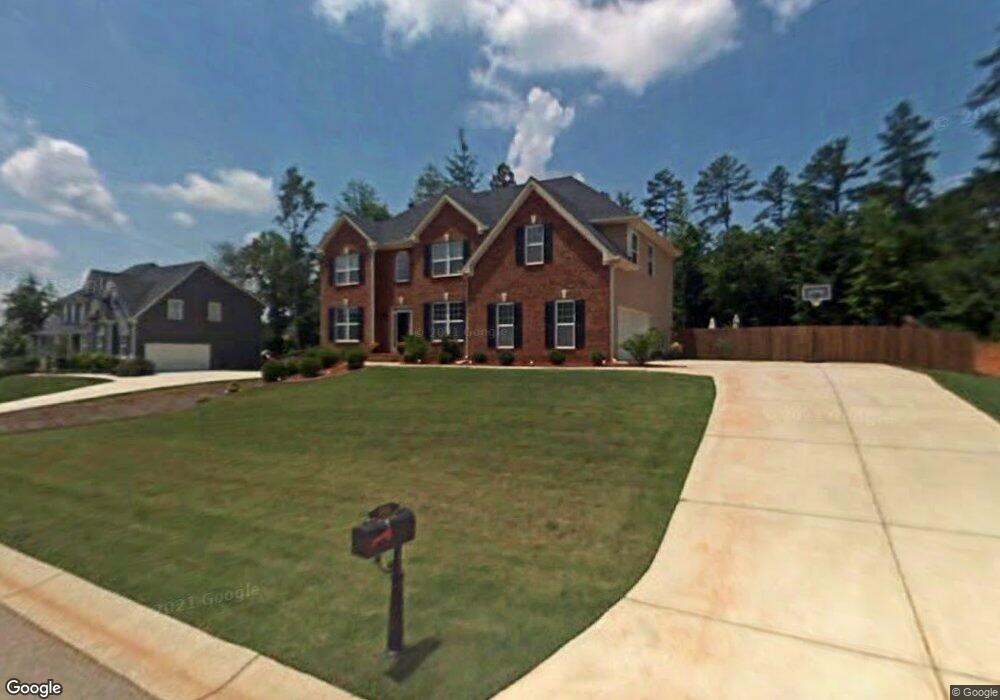 202 Prestwick Dr, Hoschton, GA 30548 - photo 1