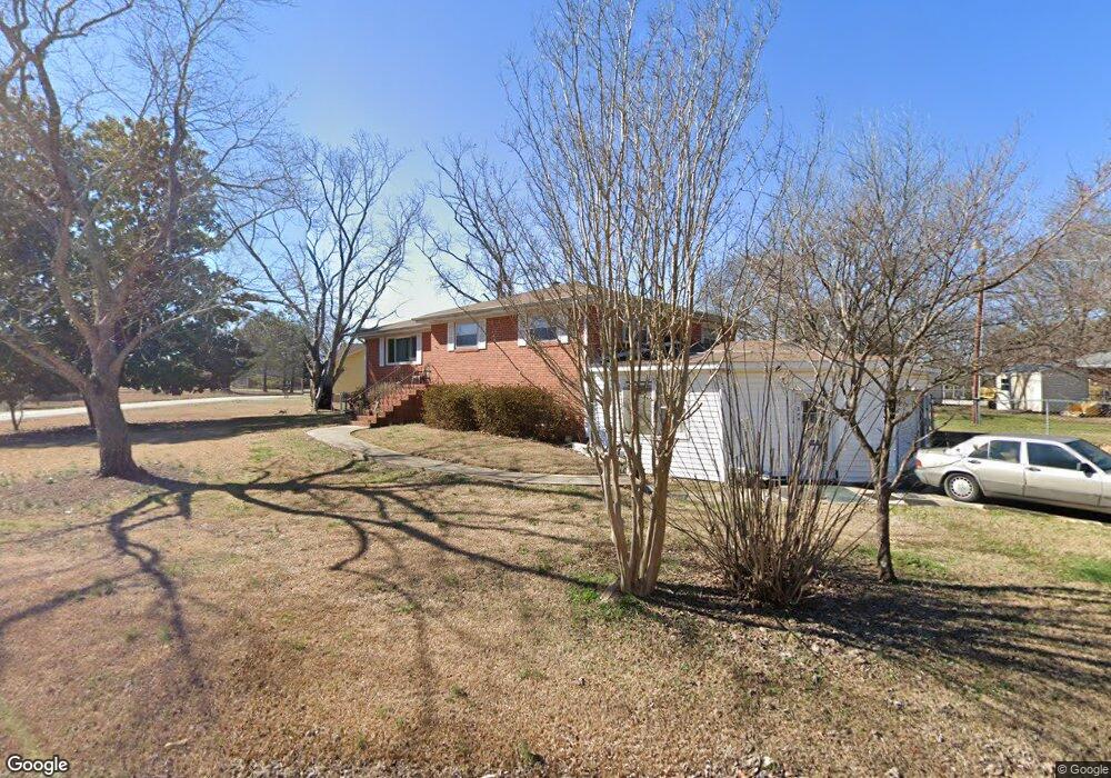 300 Hawthorne Dr, Simpsonville, SC 29680 - photo 1