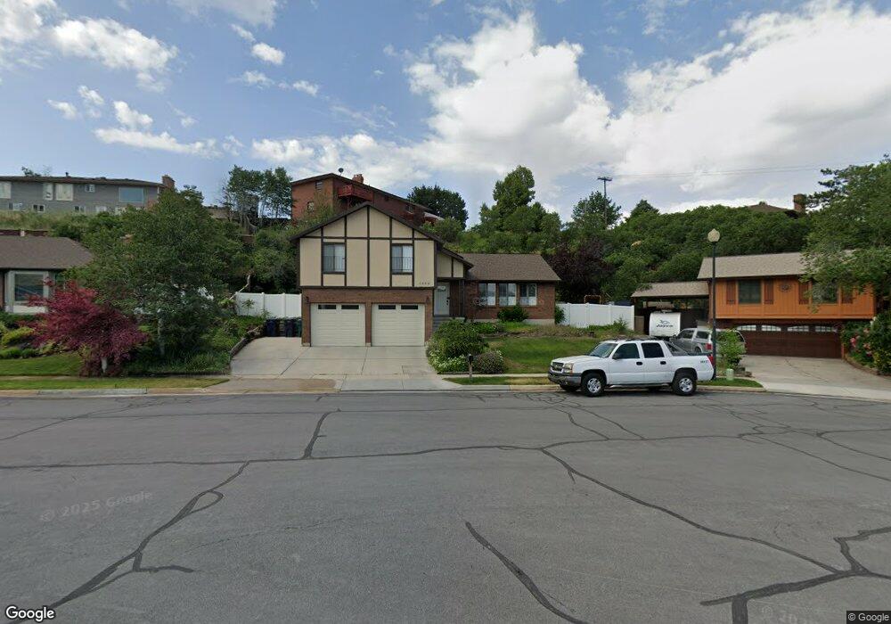 1956 E Johnstone Cir, Sandy, UT 84093 - photo 1