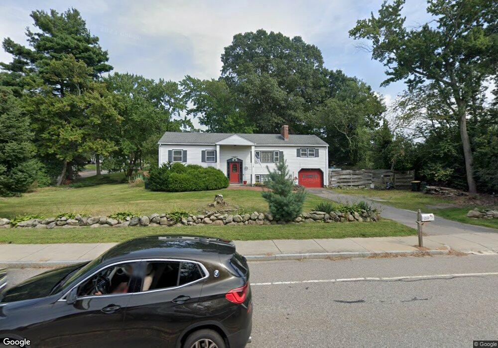 269 Pond St, Franklin, MA 02038 - photo 1