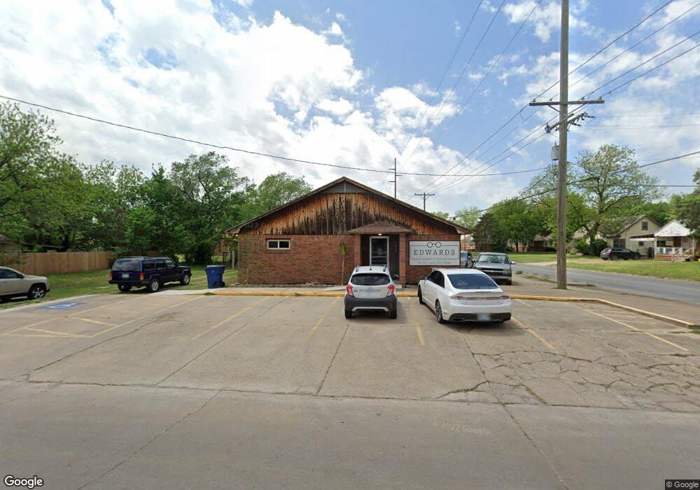 913 N 11th St, Duncan, OK 73533 - photo 1