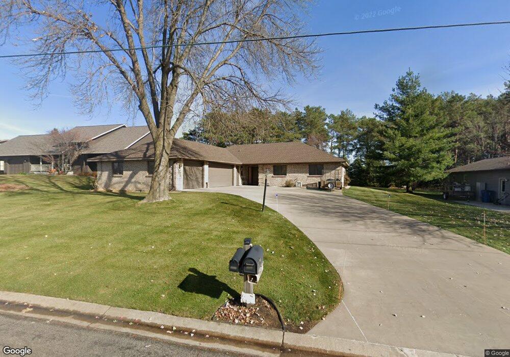 1920 E Highview Dr, Sauk Rapids, MN 56379 - photo 1