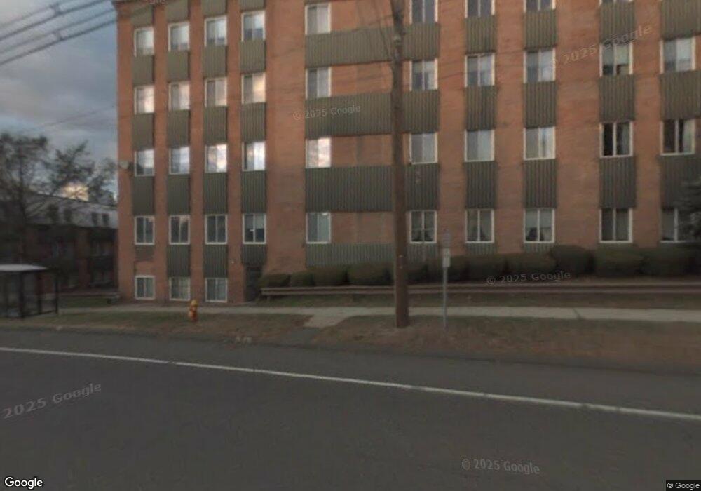 656 Center St, Wallingford, CT 06492 - photo 1