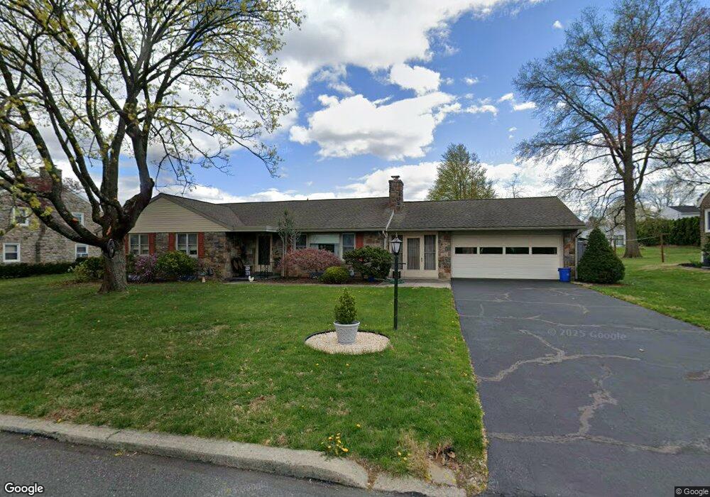 712 Floret Ave, Reading, PA 19605 - photo 1