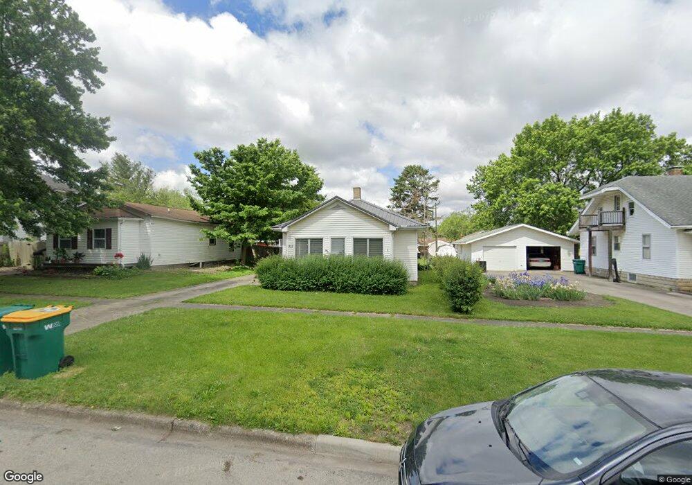 917 N 10th St, Mattoon, IL 61938 - photo 1