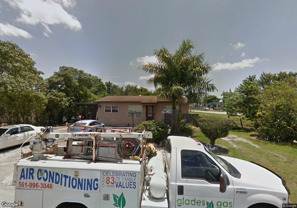 633 SW 13th St, Belle Glade, FL 33430 - photo 1