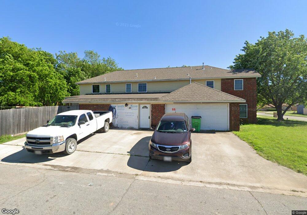 1400 Rebecca Dr, Gainesville, TX 76240 - photo 1