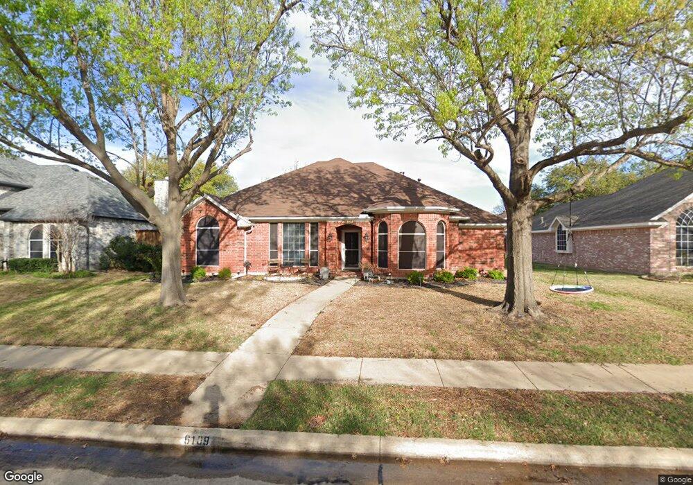 6109 Hawkeye Rd, Rowlett, TX 75089 - photo 1