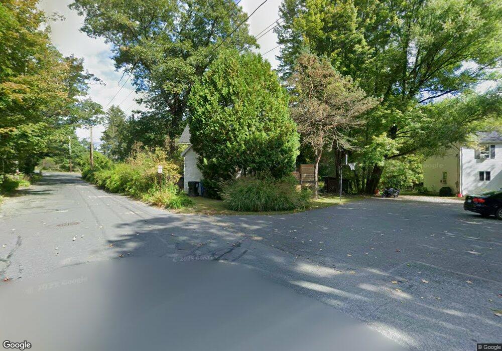 584 Elm St, Northampton, MA 01060 - photo 1