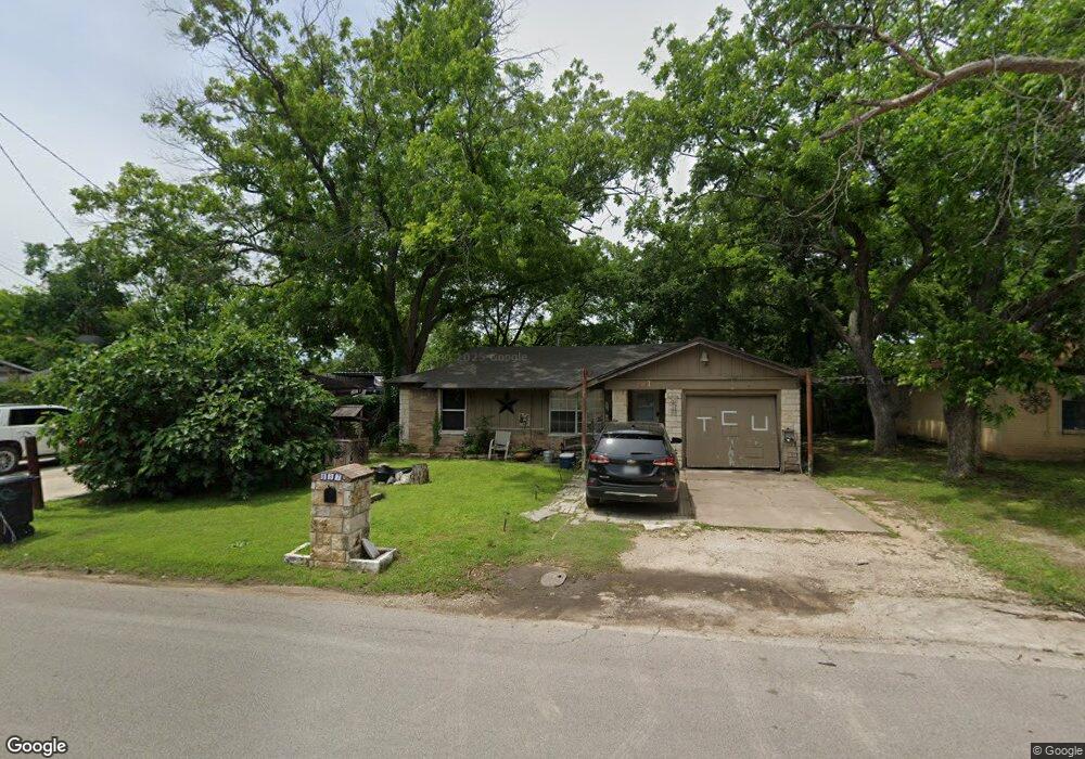 887 Sabine Ave, Cleburne, TX 76031 - photo 1