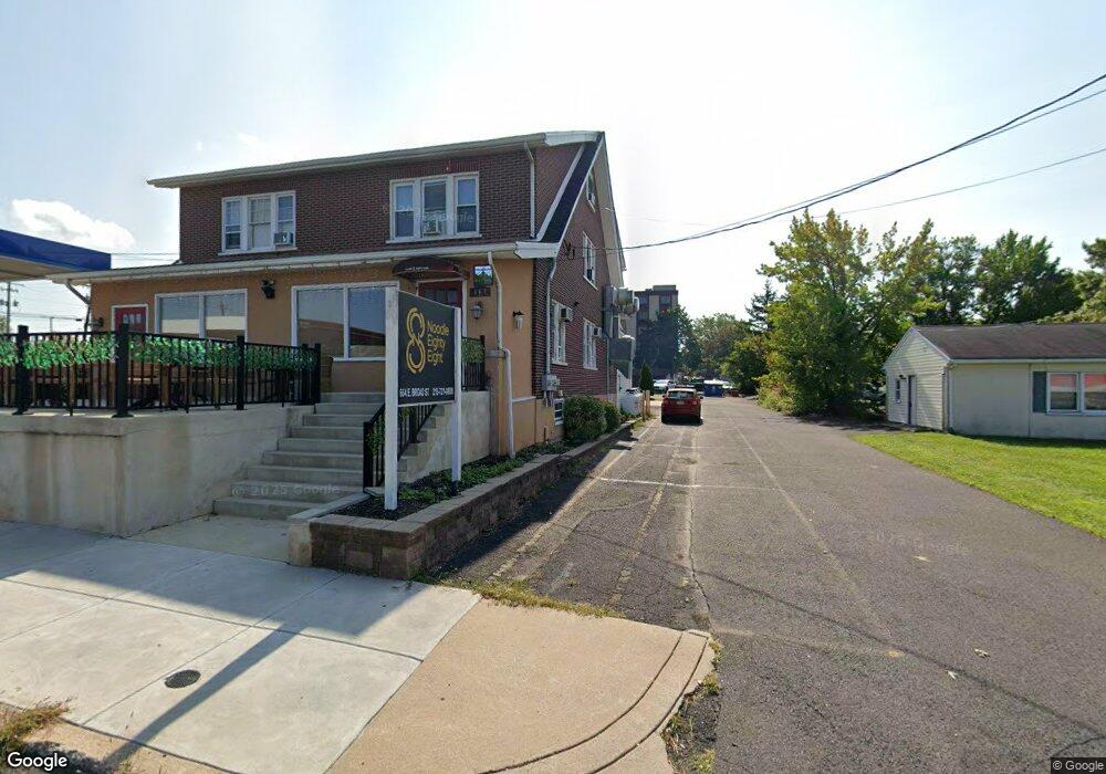 664 E Broad St, Souderton, PA 18964 - photo 1