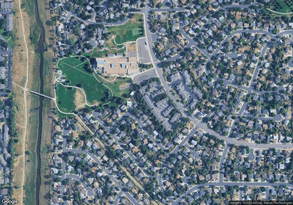 823 S Joplin Cir, Aurora, CO 80017 - photo 1