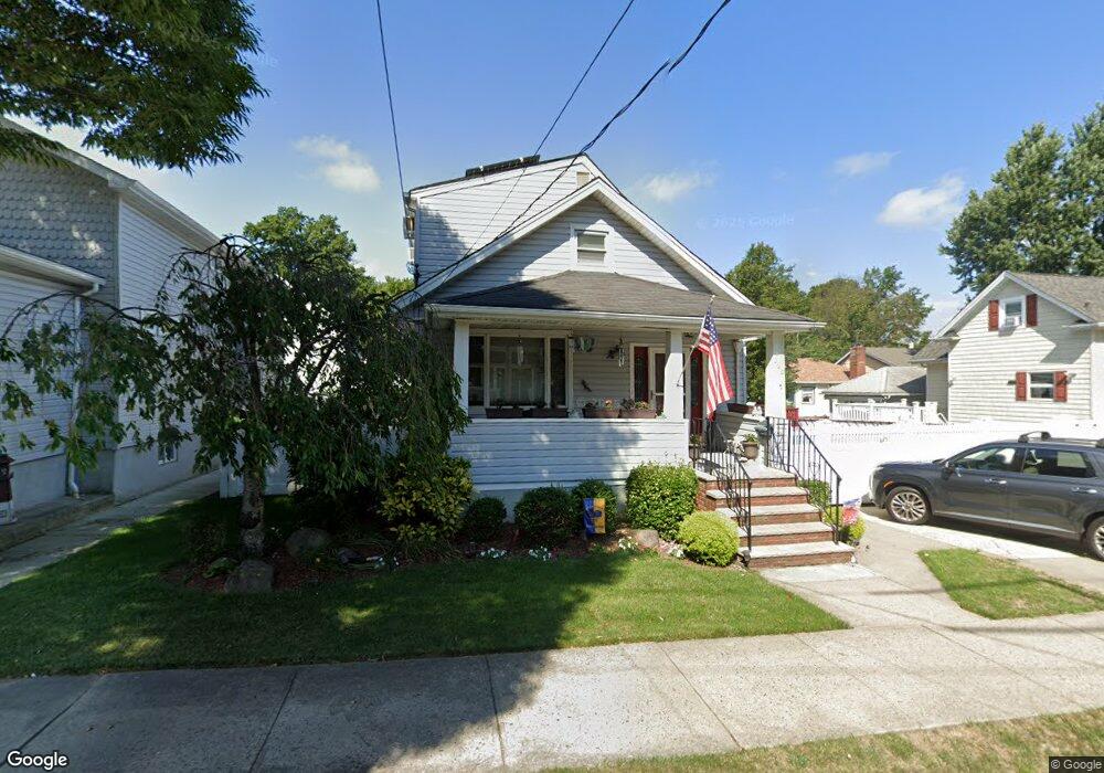 290 Demorest Ave, Staten Island, NY 10314 - photo 1