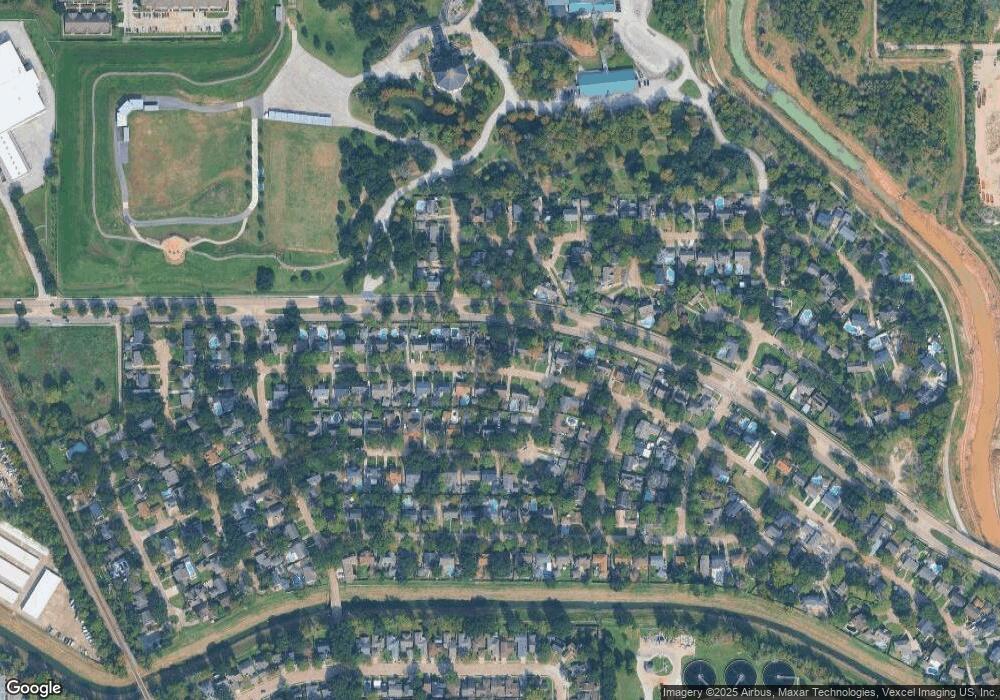 5010 Bayou Vista Dr, Houston, TX 77091 - photo 1