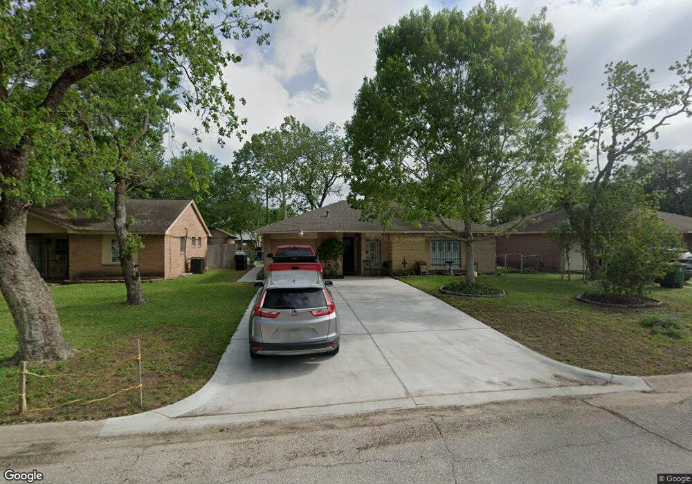 5814 Maywood Dr, Houston, TX 77053 - photo 1