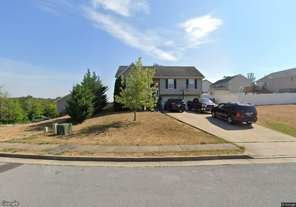 750 Fulton Dr, Strasburg, VA 22657 - photo 1