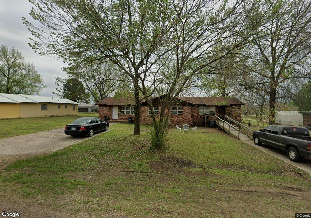 301 Ramona St, Vian, OK 74962 - photo 1