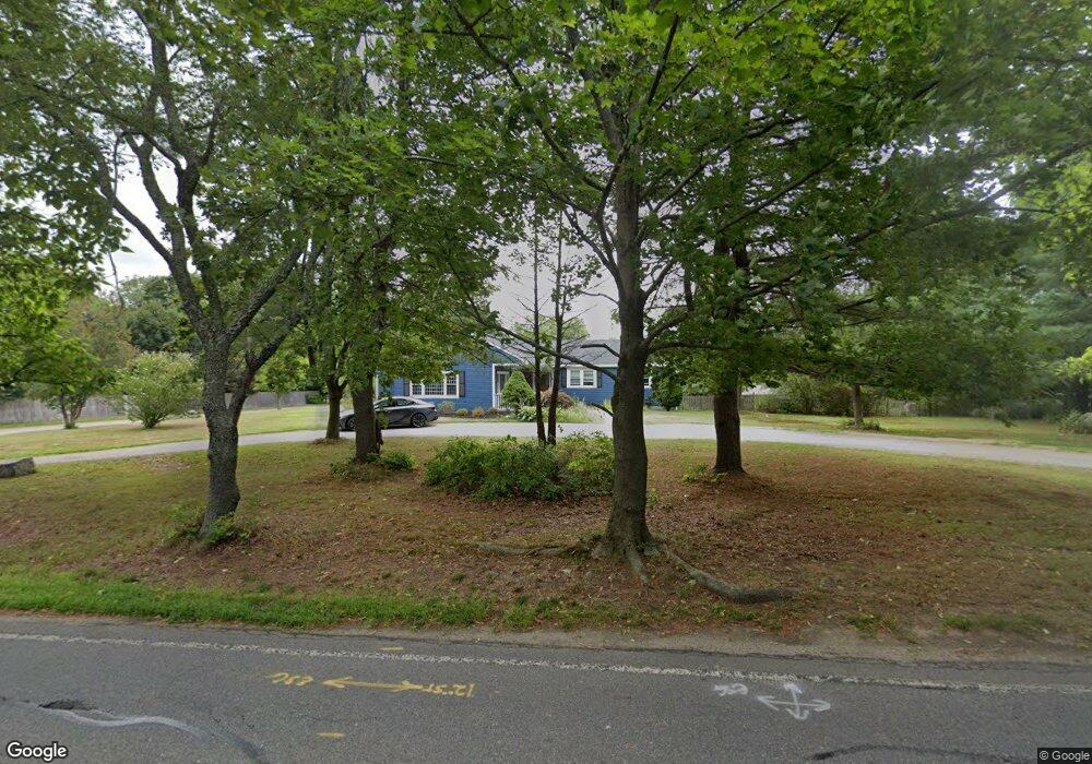 391 W Elm St, Pembroke, MA 02359 - photo 1