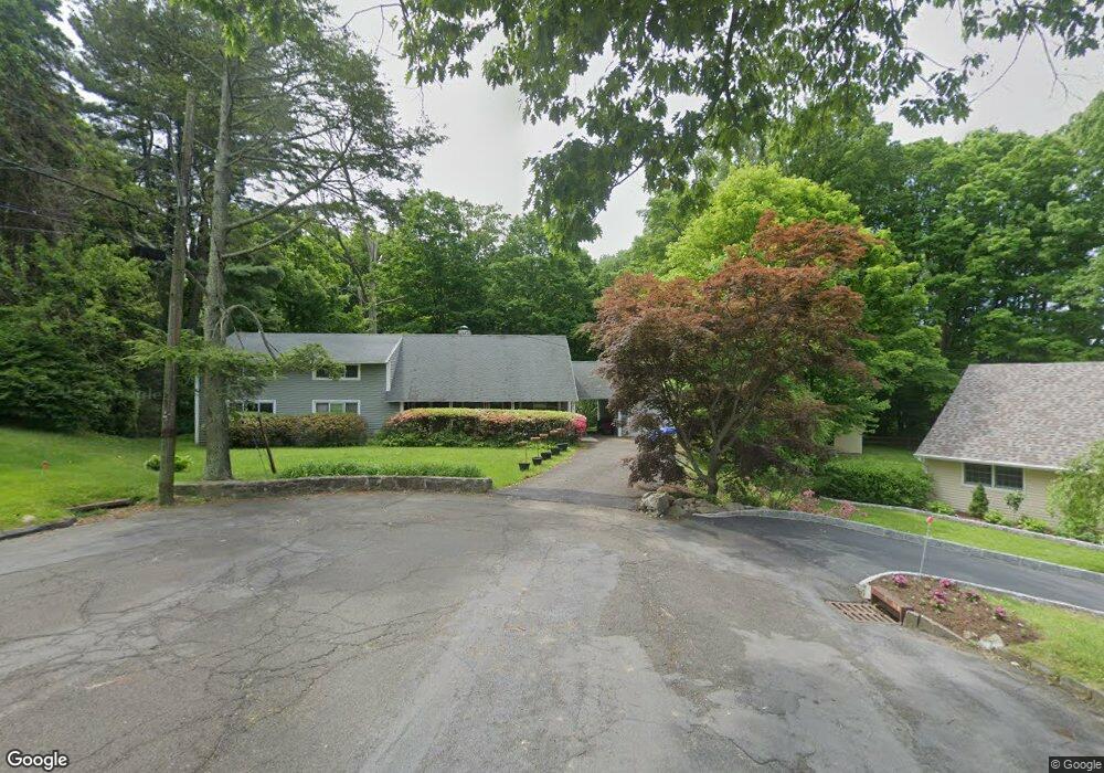 10 Lee Ln, Rye Brook, NY 10573 - photo 1